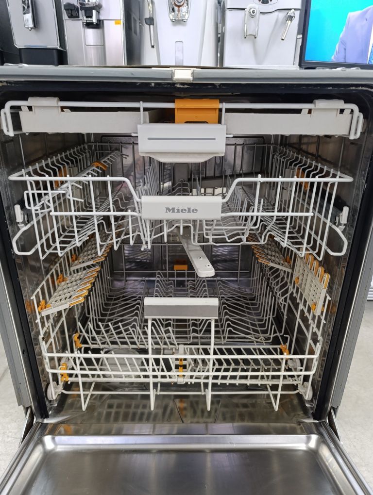 Съдомиялна MIELE  XXL за пълно вграждане