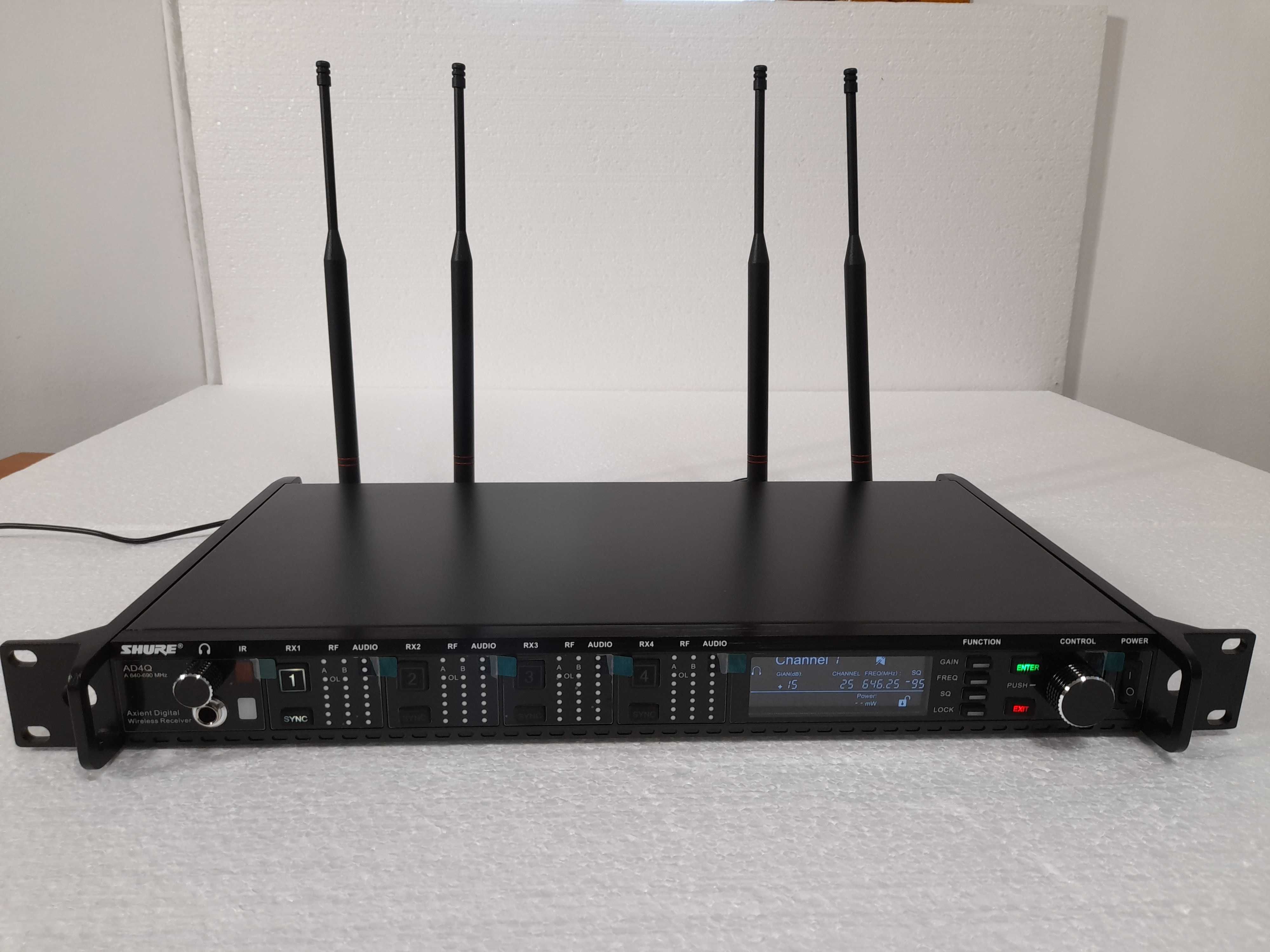 Приемник 4-канален SHURE AD4Q Axiеnt внос USA /Made in Mexico/