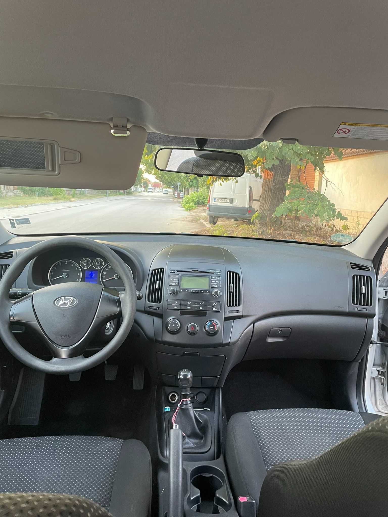 Hyundai I30 1.4, 2009г., бензин