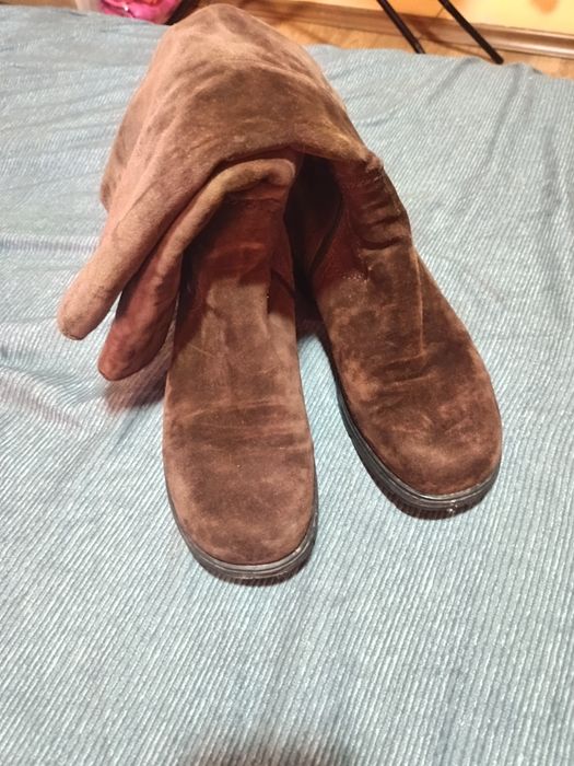 Маркови ботуши нови велур