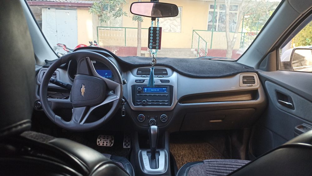 Cobalt  moshinasi sotiladi