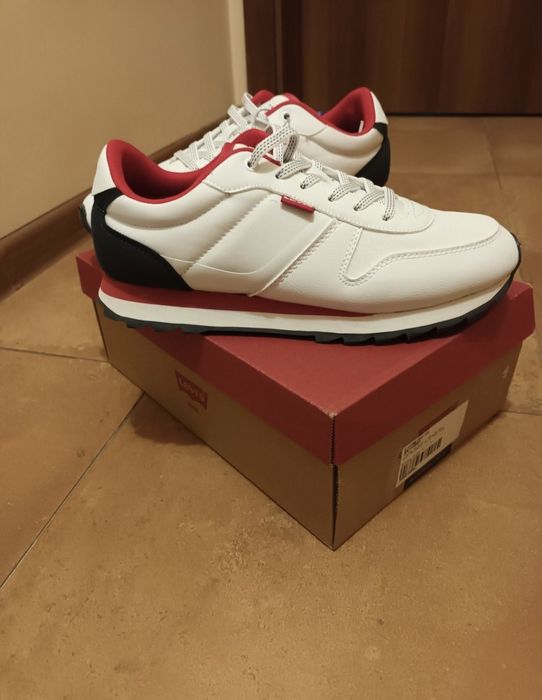 Levi's -Нови маратонки унисекс