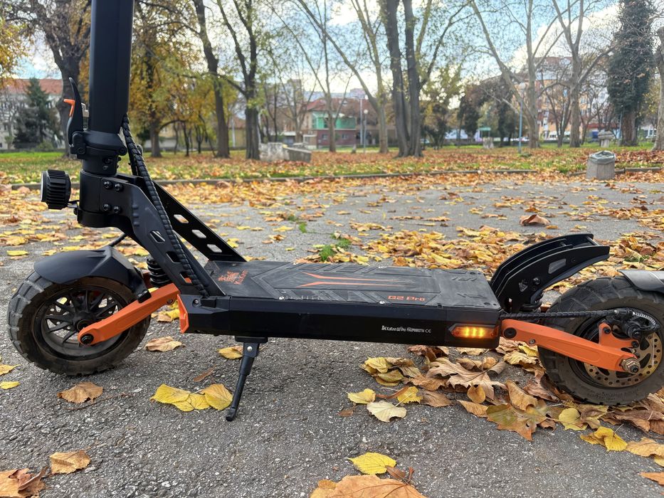 Продавам електрическа тротинетка Kugoo G2 Pro като нова