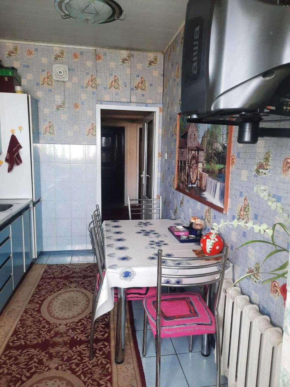 Продается 3 комнатная квартира Центр Markazda 3 xonali kvartira 3/4/9