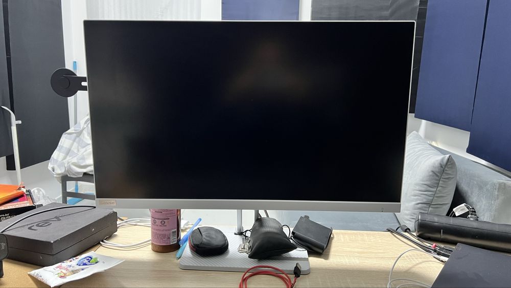 Монитор Lenovo. Диагонал 27”
