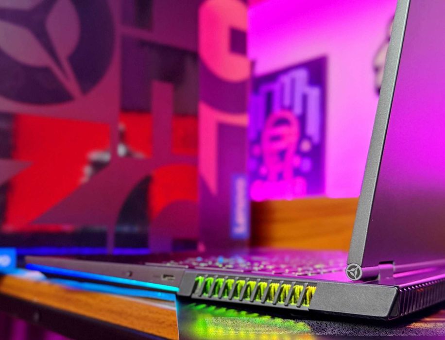 ULTRA GAMING Lenovo Legion PRO 7 Intel Core i9 11980HK 32GB RTX 16GB