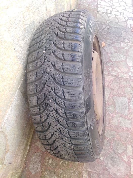 Продавам джанти с гуми за Фиат  гранде пунто