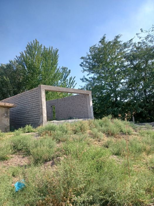 Noturar bino tezda sotiladi