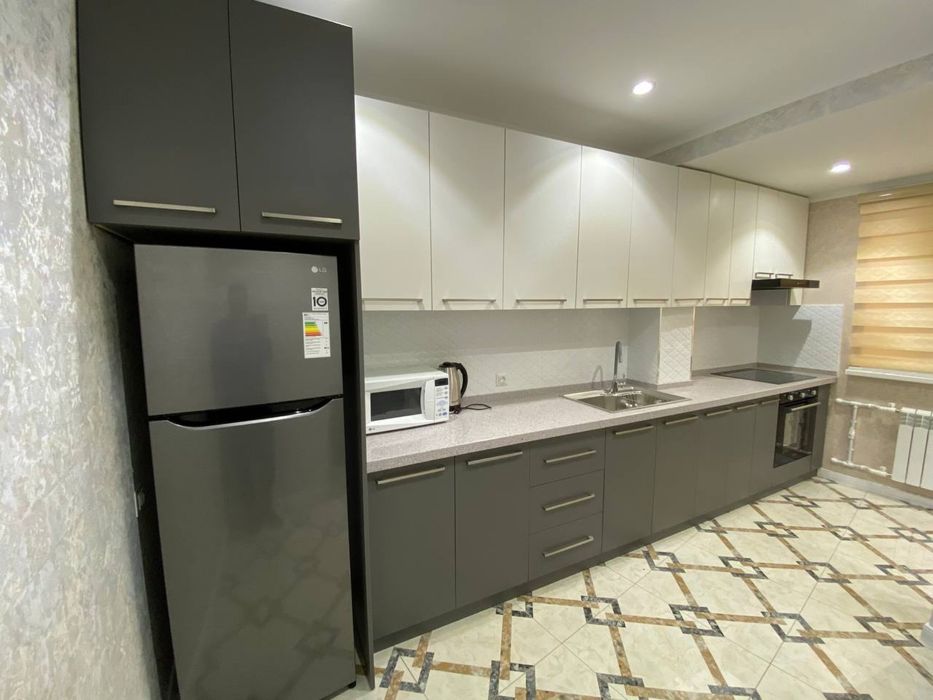 Аренда квартира возле метро Косманавтов жемчуг