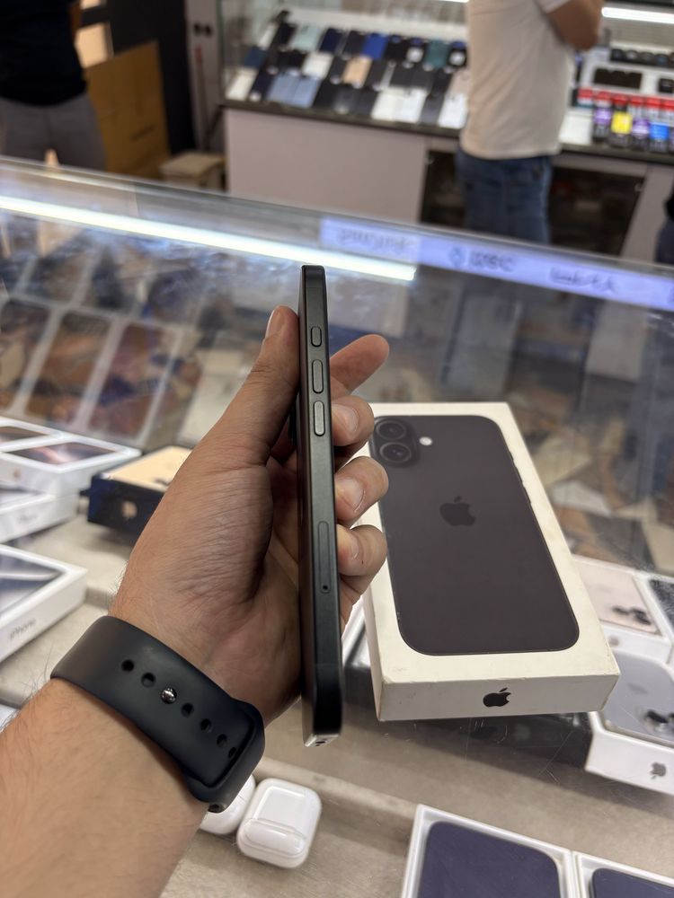 iPhone 16  128 gb yengide