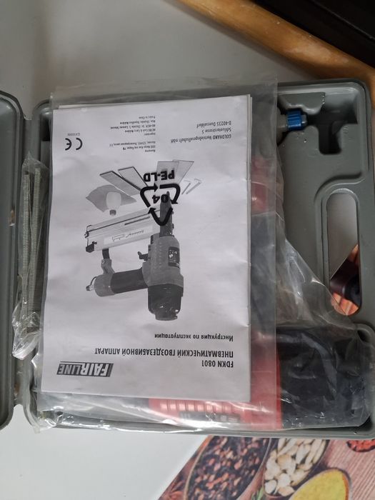 Гвозда инструмент для мебель