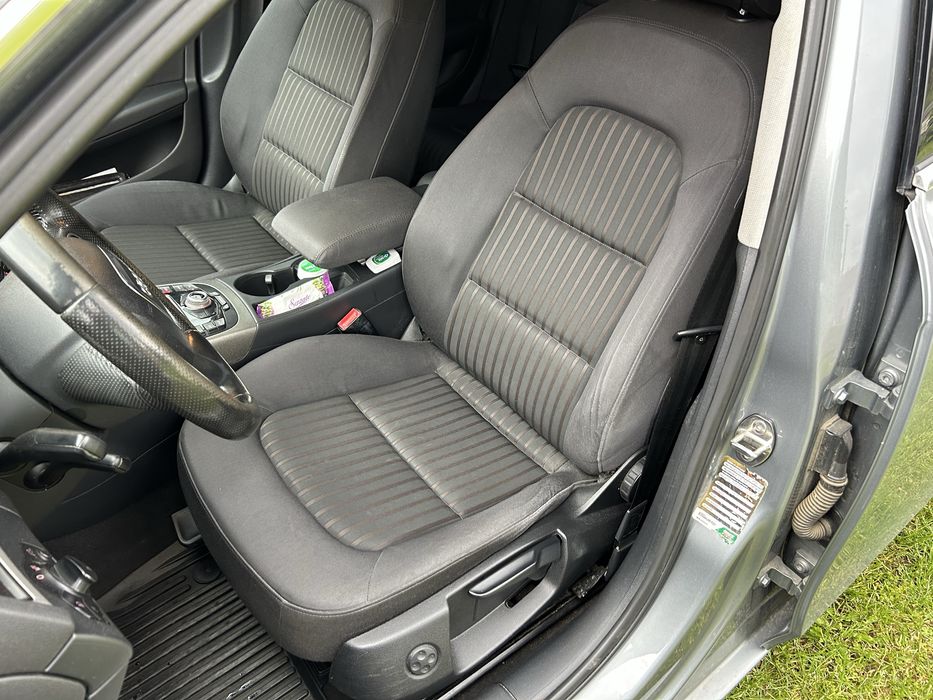 Audi A4 -2009 - automat