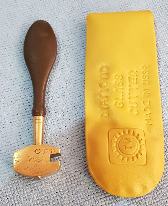 Diamant de tăiat geamuri Diamond glass cutter