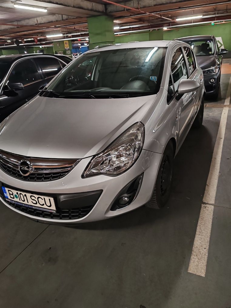 Vând Opel Corsa D