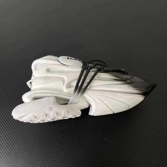 Balmain Unicorn Orice Model