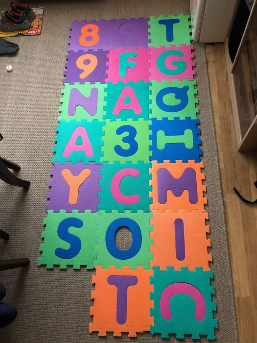 Килимче сглобяем пъзел