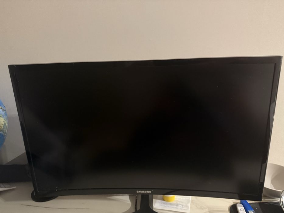 Продам монитор самсунг 144 герц без царапин