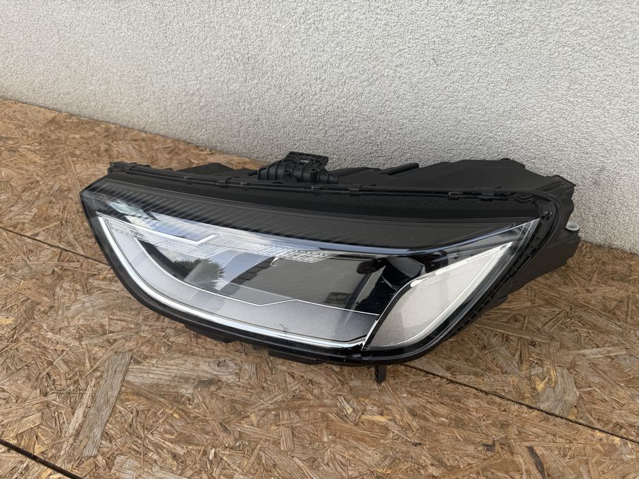 Far stanga Audi A4 B9 8W Facelift Full LED Original Europa