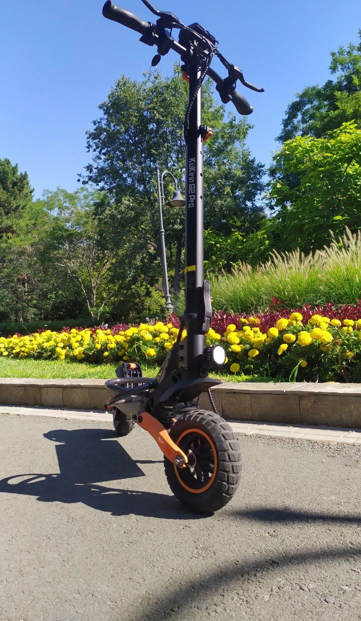 Trotineta electrica sigilata Kukirin G2 pro cu scaun Sigilata 2025
