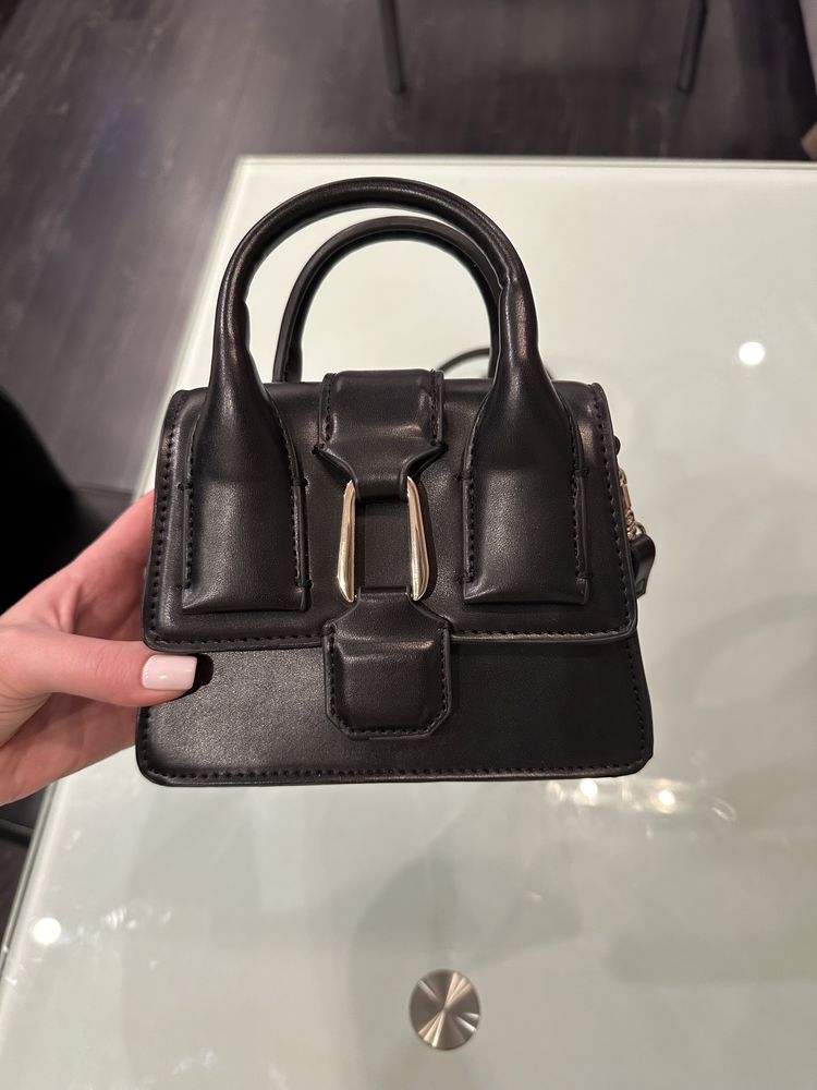 Мини чантичка ZARA