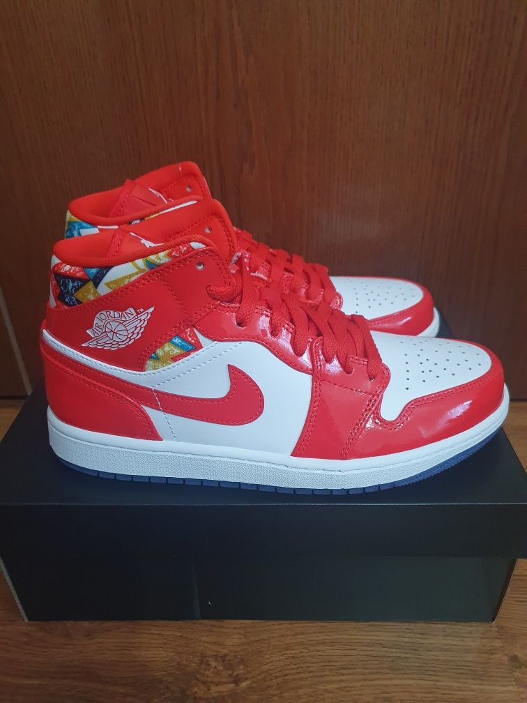 Nike Air Jordan 1 Mid SE