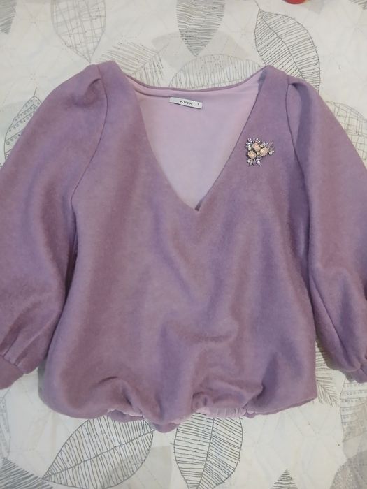 Пуловер от вълна Avin