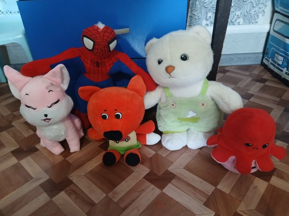 Мягкие игрушки ,разные,музыкальные