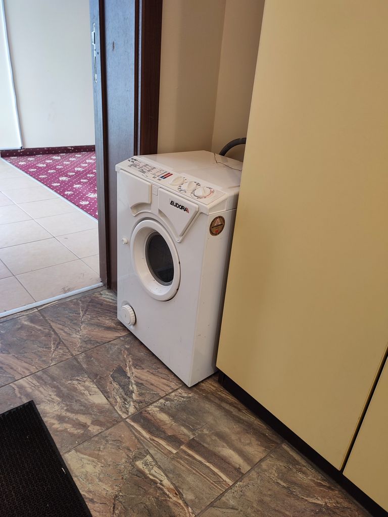 Дава се под наем Едностаен апартамент в Царево - 23 кв.м за 153 € - Снимка #4