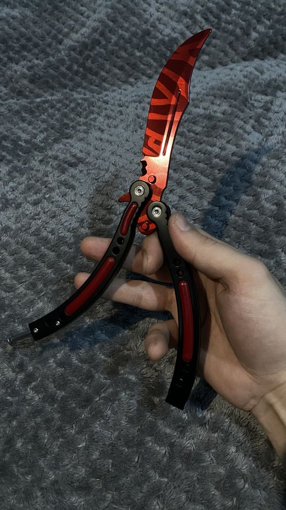 Продам нож сувинир из игры cs2