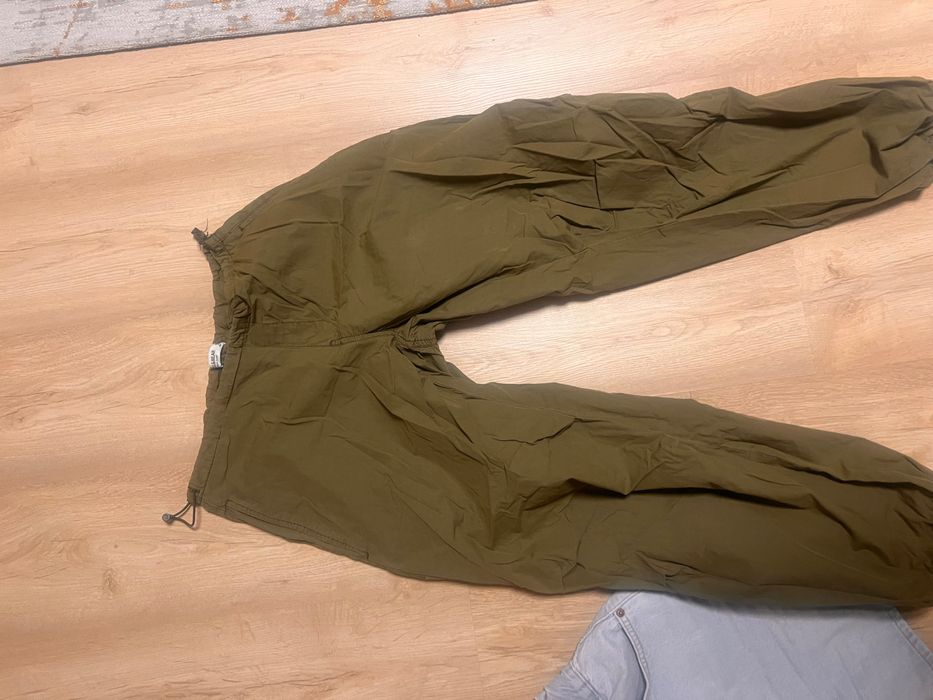 Два панталона на Pull&Bear