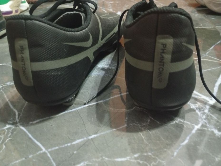 Бутонки Nike Phantom