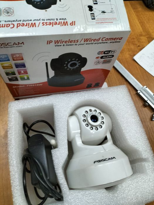 Камера Foscam FI8918W