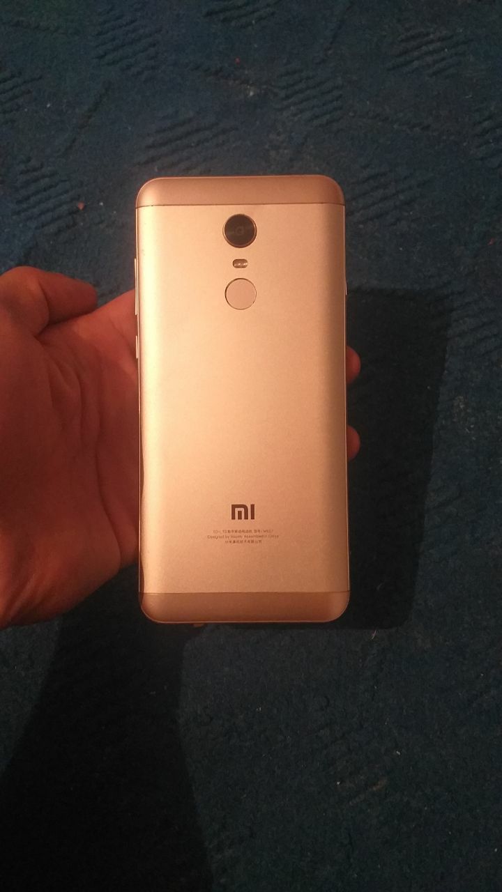 Redmi 5 plus gold