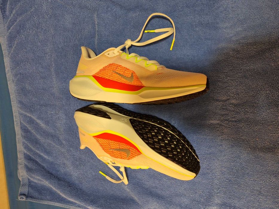 Чисто нови дамски маратонки NIKE Air zoomX Pegasus