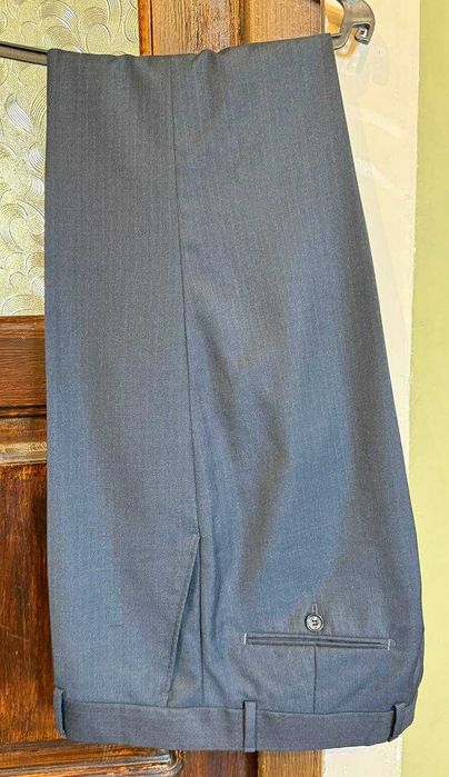 Костюм мужской классика Турция б/у (44-46 размер)