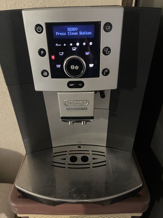 Delonghi perfekta кафемашина робот