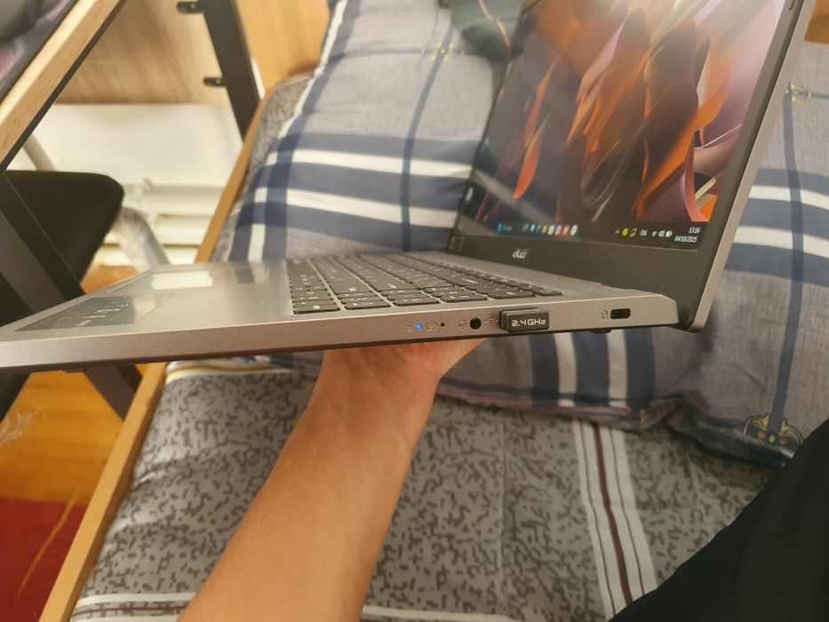Noutbuk acer 5 15  1 yil kafolati bor