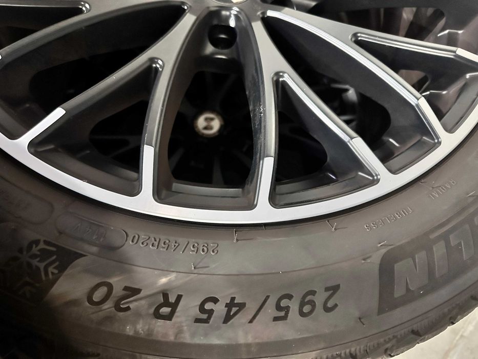 Anvelope iarna Michelin Pilot Alpin 5 SUV XL 295/45 R20