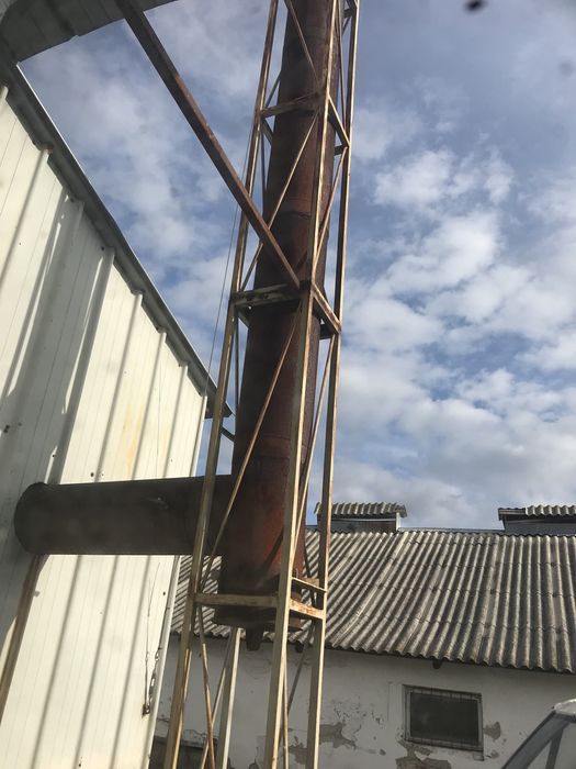 Generator aer cald / centrala pe combustibil solid