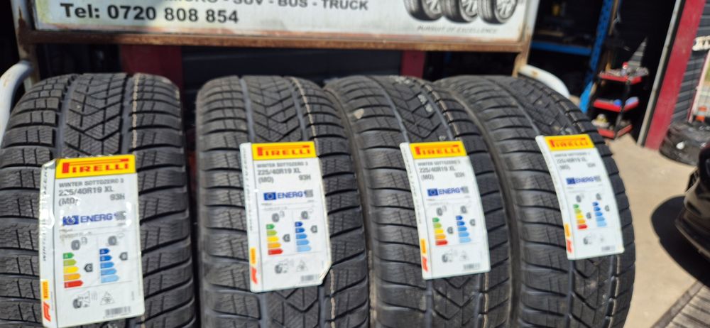 225 40 19 Pirelli