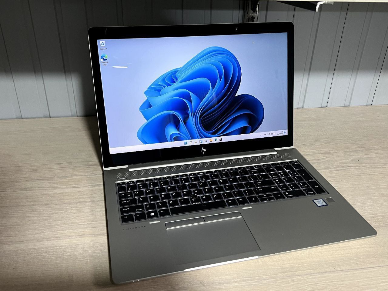 HP Elite Book 850 G5

Hp Elite Book 850 g5 
Полност