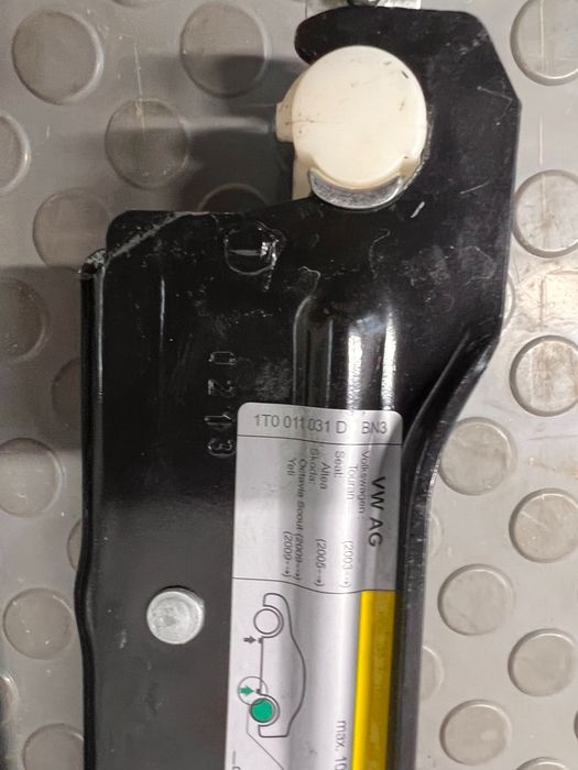 Cric Original + Cheie Roti Vw Passat Golf Touran Skoda Seat Audi