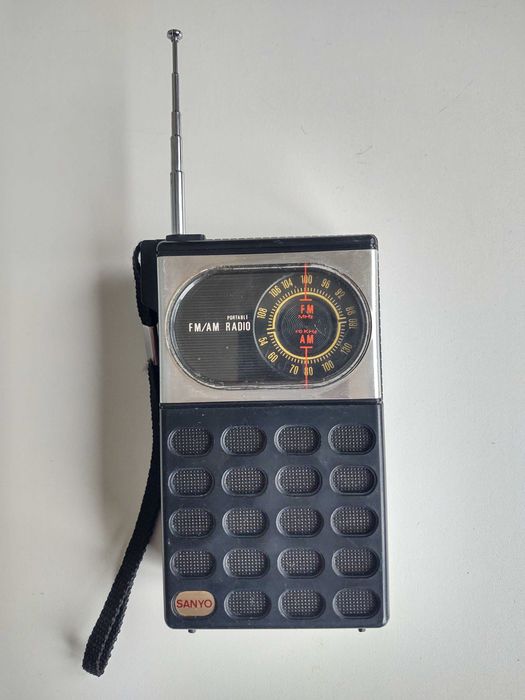Radio portabil, vechi, Sanyo