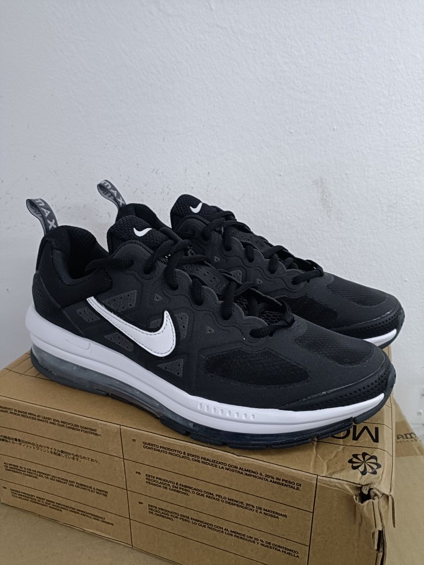 Nike Air Max Genome номер 40 код 26A