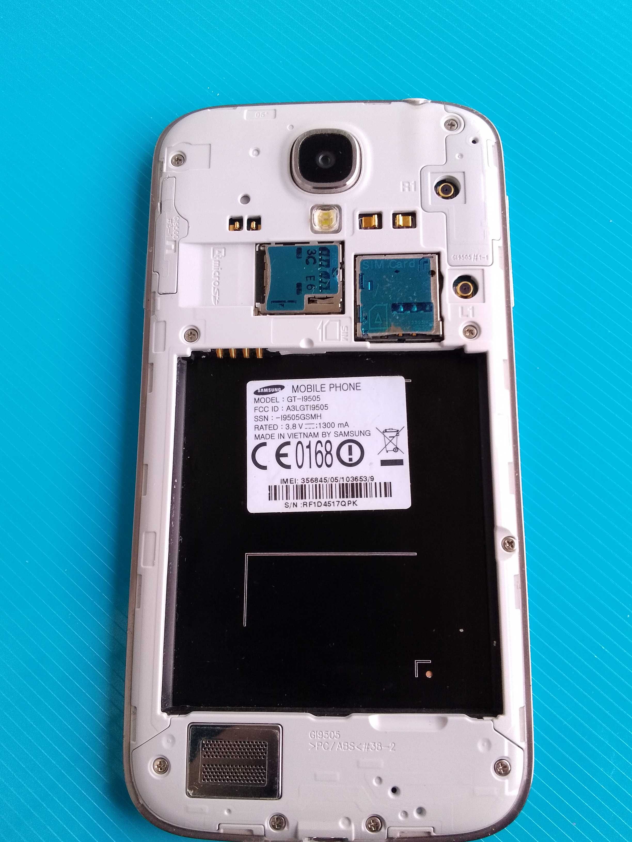Samsung Galaxy S4 I9505 (16 GB / 4ядрен / 13 mp ) в отлично състояние