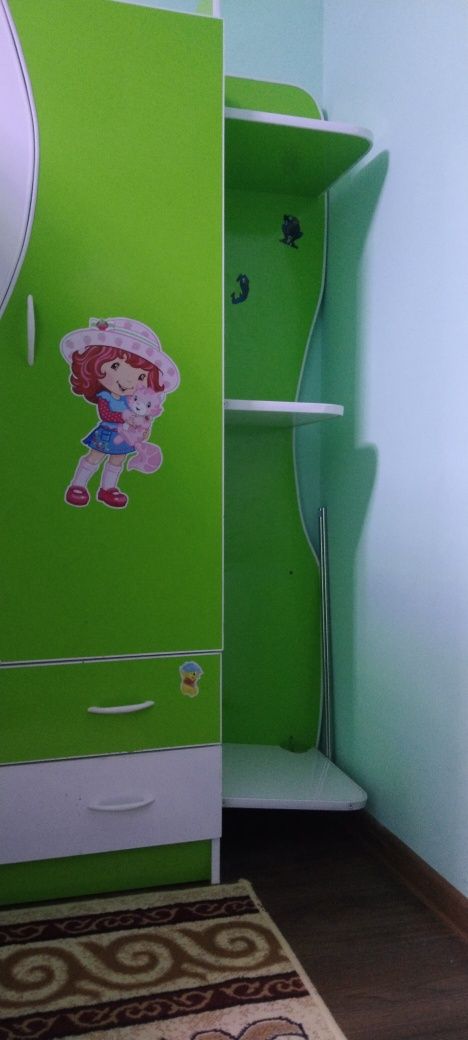 Детская мебель шкаф