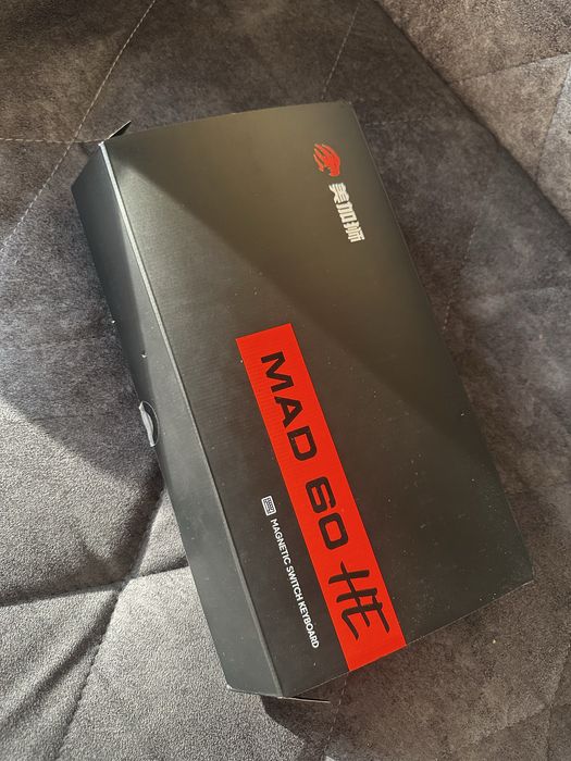 Продам новую игровую клавиатуру mad 60 he