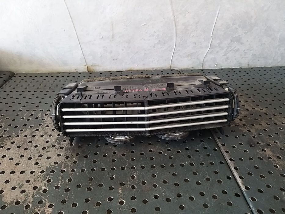 Grile ventilatie bord opel astra h a04 24465731 330188061