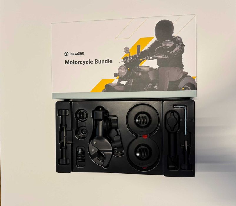 Camera video Insta360 X3 + accesorii originale