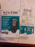 Aparat ACCU CHEK  Active+110 teste+50 ace
